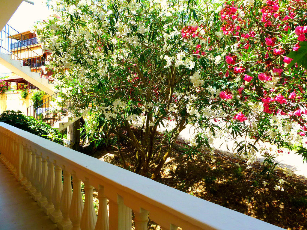 Villa Vania Gardenos Виталадес Экстерьер фото